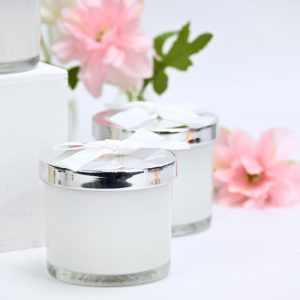 ΜΠΟΜΠΟΝΙΕΡΑ ΚΕΡΙ ΛΕΥΚΟ ΜΕ ΑΣΗΜΙ ΚΑΠΑΚΙ st00939